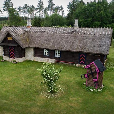 Sihi Country House Hiievalja Exterior photo