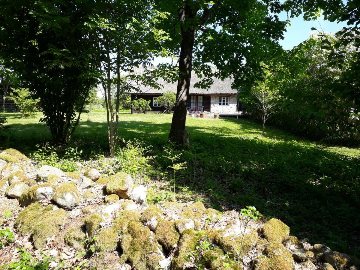 Sihi Country House Hiievalja Exterior photo
